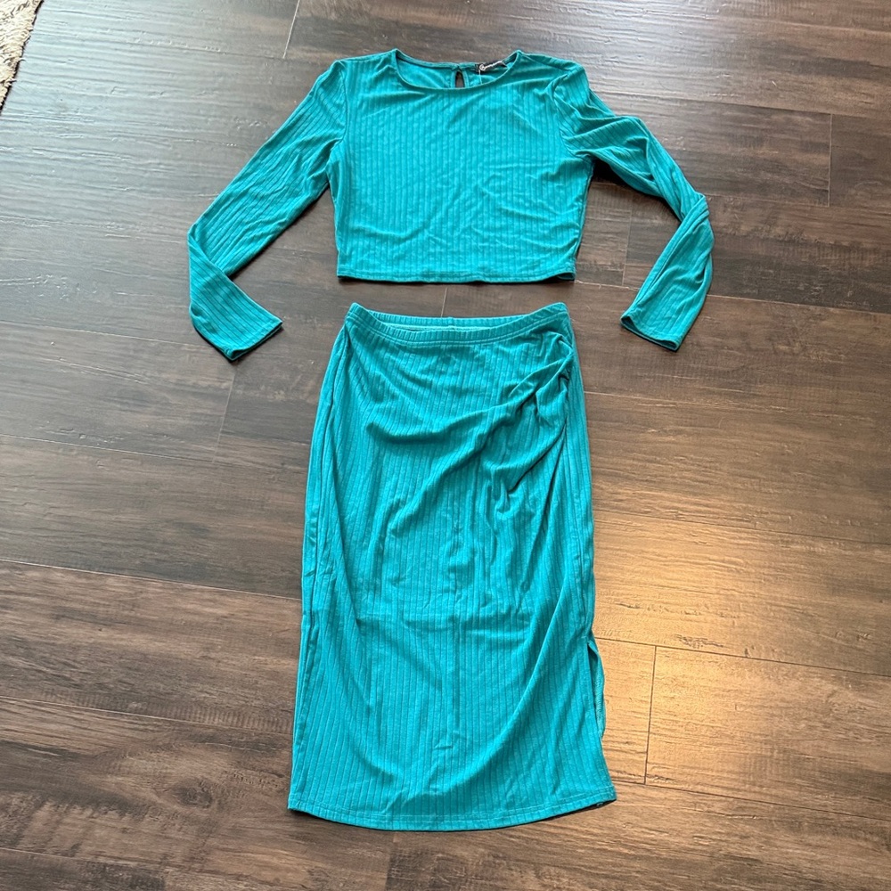 Elegant Teal Skirt Set for Women